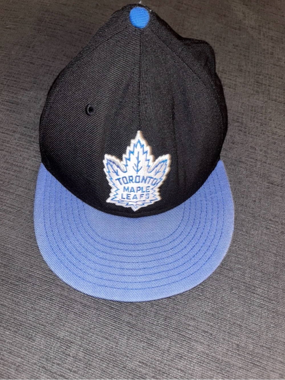 Men’s Toronto maple leafs new era hat 7 1/4